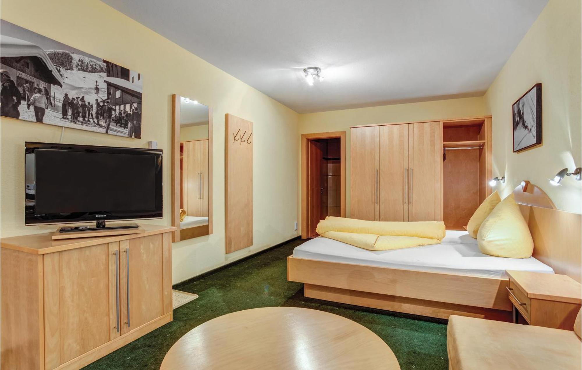 Nice Apartment In St, Anton With Kitchenette Sankt Anton am Arlberg Exterior foto